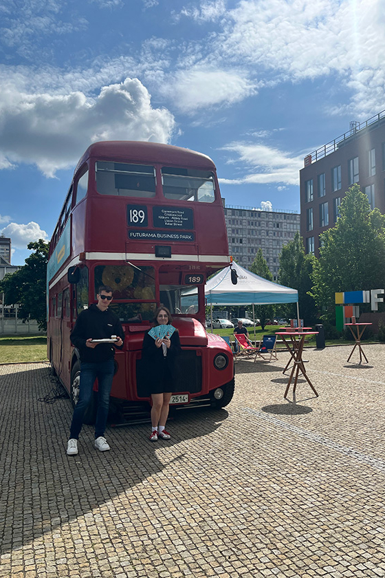 roadshow_00008